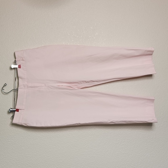 Talbots Pants - TALBOTS signature pale pink capris, size 10P